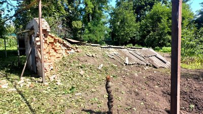 "Страшно завжди, звикнути до цього нереально" — жителі Угроїдів на Сумщині про обстріли селища "Страшно завжди, звикнути до цього нереально" — жителі Угроїдів на Сумщині про обстріли селища