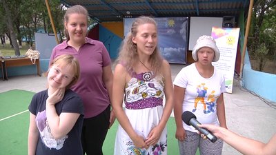 Родина з Луцька приїхала зі своїм проєктом на Всеукраїнський фестиваль "Україна без кордонів" Родина з Луцька приїхала зі своїм проєктом на Всеукраїнський фестиваль "Україна без кордонів"
