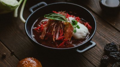Давні рецепти, сучасна подача: у Рівному розробили унікальний кулінарний каталог
