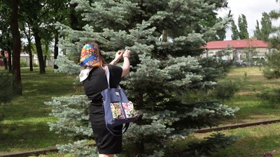 Молебень і дзвіночки як символ дитячих голосів. У Кропивницькому вшанували пам'ять дітей, загиблих через війну з Росією