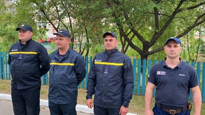 Прикарпатські піротехніки знищили 916 боєприпасів на звільнених територіях Київщини Прикарпатські піротехніки знищили 916 боєприпасів на звільнених територіях Київщини