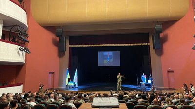 Для Героїв у їхній день: у Черкасах на аукціоні збирали гроші на дрони для розвідників Для Героїв у їхній день: у Черкасах на аукціоні збирали гроші на дрони для розвідників