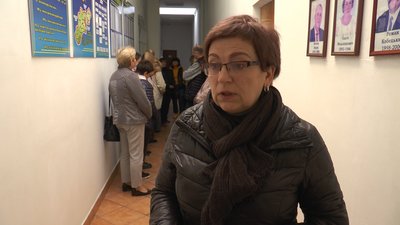 Через відсутність директора колектив ліцею на Франківщині місяць працював без зарплати Через відсутність директора колектив ліцею на Франківщині місяць працював без зарплати