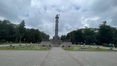 У Полтавській міськраді розглянули петицію щодо заборони демонтажу пам'ятників У Полтавській міськраді розглянули петицію щодо заборони демонтажу пам'ятників