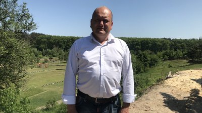 "Котики для наших "котиків" – скульптор з Житомирщини збирає гроші для ЗСУ "Котики для наших "котиків" – скульптор з Житомирщини збирає гроші для ЗСУ