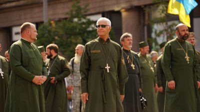 Військові капелани також взяли участь у Марші Військові капелани також взяли участь у Марші