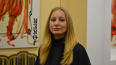 До Дня визволення Херсона. У Миколаєві відкрили виставку "Почути, щоб почати" херсонської мисткині До Дня визволення Херсона. У Миколаєві відкрили виставку "Почути, щоб почати" херсонської мисткині