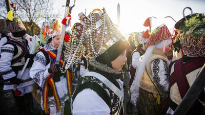 "Ніхто не скаже, про що це, але це в нас у крові". Пошук сенсів у чистому мистецтві Маланки "Ніхто не скаже, про що це, але це в нас у крові". Пошук сенсів у чистому мистецтві Маланки