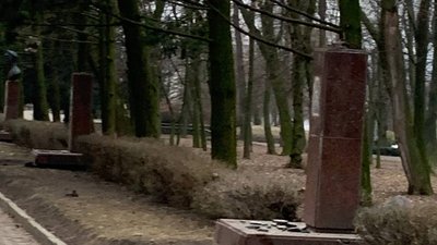 старий парк, монументи, тернопіль старий парк, монументи, тернопіль