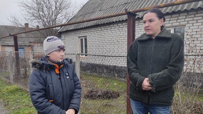 "Це не війна, хіба ж так воюють?". Як живуть жителі Марганецької громади на Дніпропетровщині під постійними обстрілами
