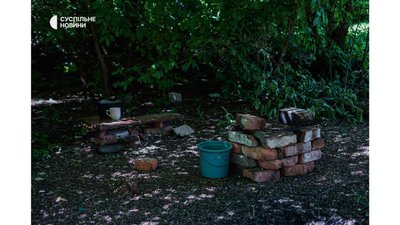 "Медикам нити не можна. В окопах ще гірше" — історії лікарів Донбасу