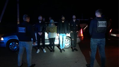 Жителю Рівного оголосили підозру у переправленні нелегалів з Іраку до ЄС