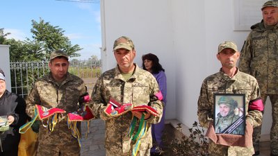 На Одещині простилися з 29-річним військовим, який загинув на Херсонському напрямку На Одещині простилися з 29-річним військовим, який загинув на Херсонському напрямку