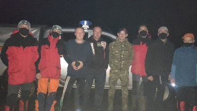На Прикарпатті у лісі загубився грибник