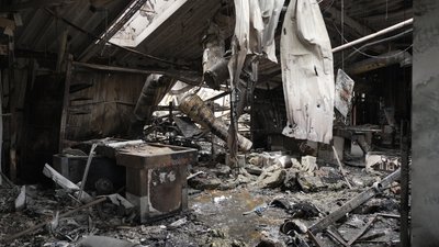 Вигляд торгового центру всередині після атаки РФ, 21 жовтня 2026 року