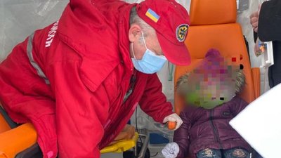 В результаті дитину вилучено та направлено на медичне обстеження до лікарні В результаті дитину вилучено та направлено на медичне обстеження до лікарні