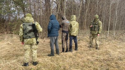 Троє волинян намагалися дістатися Польщі човном. Чоловіків затримали