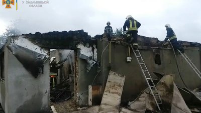 На Хмельниччині у результаті двох пожеж загинуло троє людей