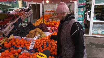 З Південної Африки, Італії та Туреччини: скільки коштують мандарини на ринку в Рівному З Південної Африки, Італії та Туреччини: скільки коштують мандарини на ринку в Рівному