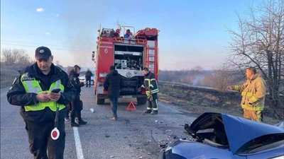 ДТП на Черкащині: травми отримали вагітна жінка та рятувальник ДТП на Черкащині: травми отримали вагітна жінка та рятувальник