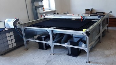 Нові робочі місця в шахтарському містечку. Підприємець відкрив на Луганщині цех з виробництва взуття Нові робочі місця в шахтарському містечку. Підприємець відкрив на Луганщині цех з виробництва взуття