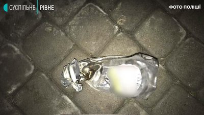У Рівному адвокату підпалили машину
