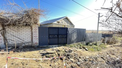 Спочатку в окупації, тепер під обстрілами. Як живуть люди в Комишанах на Херсонщині Спочатку в окупації, тепер під обстрілами. Як живуть люди в Комишанах на Херсонщині