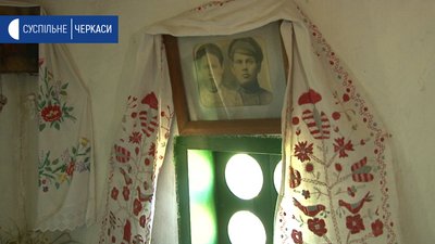 "Любов до вишивки передається через покоління", – черкащанка Ольга Семчук
