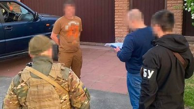 Затримали організовану групу, яку підозрюють у заволодінні комунальними землями на Житомирщині Затримали організовану групу, яку підозрюють у заволодінні комунальними землями на Житомирщині