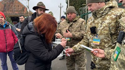На Закарпатті прикордонники зустріли Вифлеємський вогонь миру
