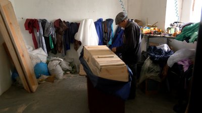 Уявіть — місто завалене трупами: розповідь ритуальника, який ховав людей в Ізюмському лісі Уявіть — місто завалене трупами: розповідь ритуальника, який ховав людей в Ізюмському лісі