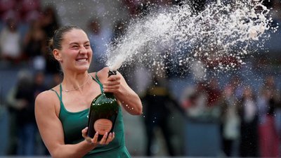 Марта Костюк святкує перемогу на турнірі WTA у Мадриді