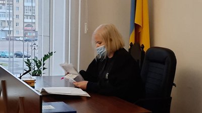 Розгляд справи чиновника Житомирської ОДА перенесли – адвокат і прокурор не з'явилися на засідання Розгляд справи чиновника Житомирської ОДА перенесли – адвокат і прокурор не з'явилися на засідання