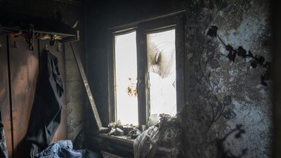 Війська РФ вдарили по приватному будинку у Дніпрі – фоторепортаж Війська РФ вдарили по приватному будинку у Дніпрі – фоторепортаж