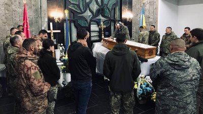 На Тернопільщині попрощалися із двома військовослужбовцями