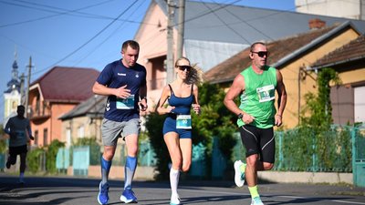 Чотири дистанції та дві естафети: у Мукачеві провели півмарафон Чотири дистанції та дві естафети: у Мукачеві провели півмарафон