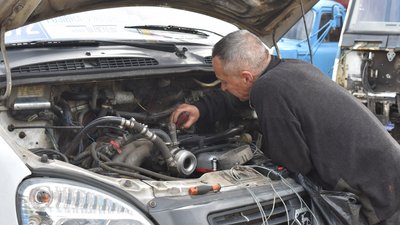 Нові комунальні автобуси очікують в Ужгороді. Приватні перевізники залишають міські маршрути Нові комунальні автобуси очікують в Ужгороді. Приватні перевізники залишають міські маршрути