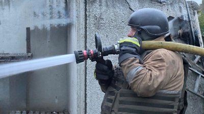 атака, війська РФ, загинули люди, АЗС, влучання дронів, смерть, війна