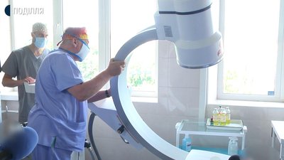 Рентген під час операцій: у Хмельницькій дитячій лікарні показали нове обладнання