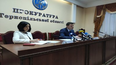 Призначили експертизи за документами, вилученими під час обшуків у Тернопільській міськраді та ОДА