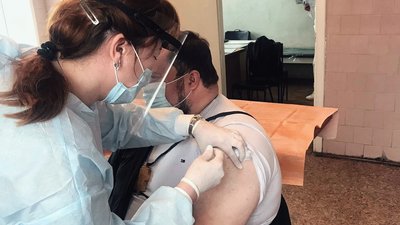 Стало відомо, скільки жителів Дніпропетровщини вакцинувалися від COVID-19 двома дозами