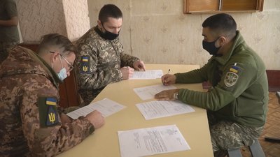 На Вінничині розпочали вакцинацію військовослужбовців На Вінничині розпочали вакцинацію військовослужбовців