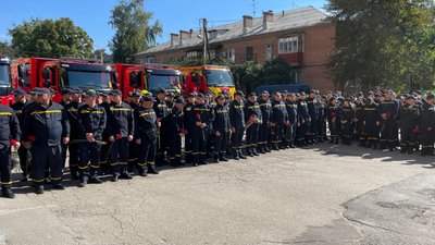 У Харкові встановили дошку на честь загиблого рятувальника Олександра Подольского У Харкові встановили дошку на честь загиблого рятувальника Олександра Подольского