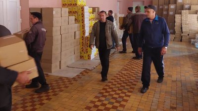 До деокупованого села Піски-Радьківські на Харківщині доставили гуманітарну допомогу До деокупованого села Піски-Радьківські на Харківщині доставили гуманітарну допомогу