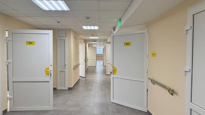 У Берегові медики розпочали працювати у новому корпусі лікарні