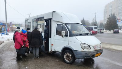 Із 8 до 10 гривень: у місті на Полтавщині здорожчав проїзд у громадському транспорті