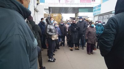 В перший день “карантину вихідного дня” речовий ринок у Кропивницькому працював