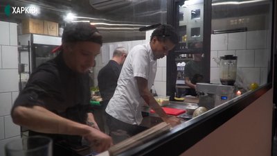 Я люблю готувати: як у кафе в Харкові працюють люди з інвалідністю