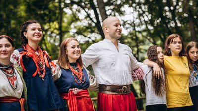 "Зруйнували матеріальну базу, але не ідею". Як живе "Грунівська Січ" за 10 км від кордону з РФ "Зруйнували матеріальну базу, але не ідею". Як живе "Грунівська Січ" за 10 км від кордону з РФ