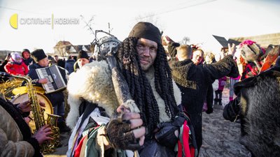 "Ніхто не скаже, про що це, але це в нас у крові". Пошук сенсів у чистому мистецтві Маланки "Ніхто не скаже, про що це, але це в нас у крові". Пошук сенсів у чистому мистецтві Маланки